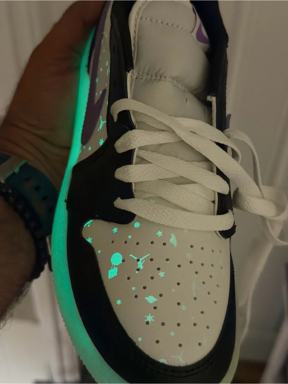 Nike Kids Low-Top Sneakers in Black, White & Purple glows in the dark kids 5y